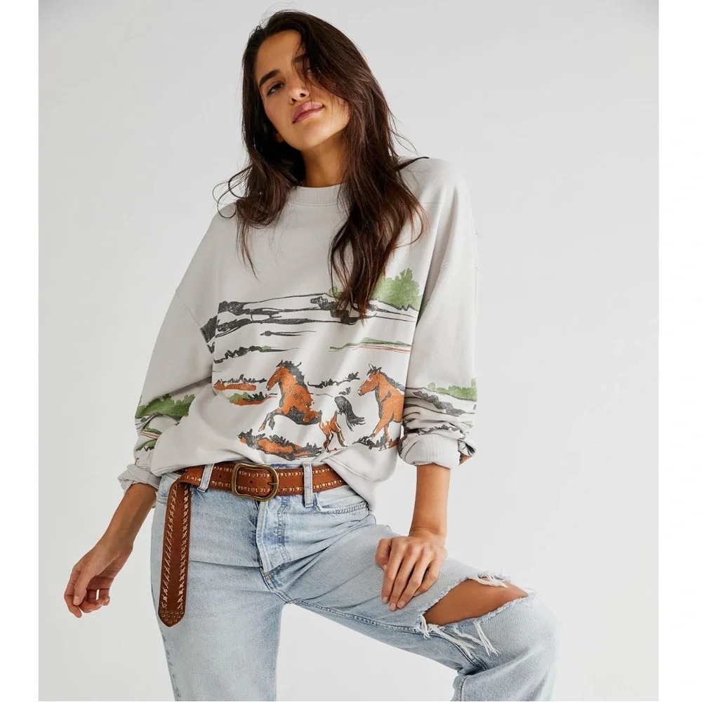 Daydreamer Gray Horse Print Sweatshirt